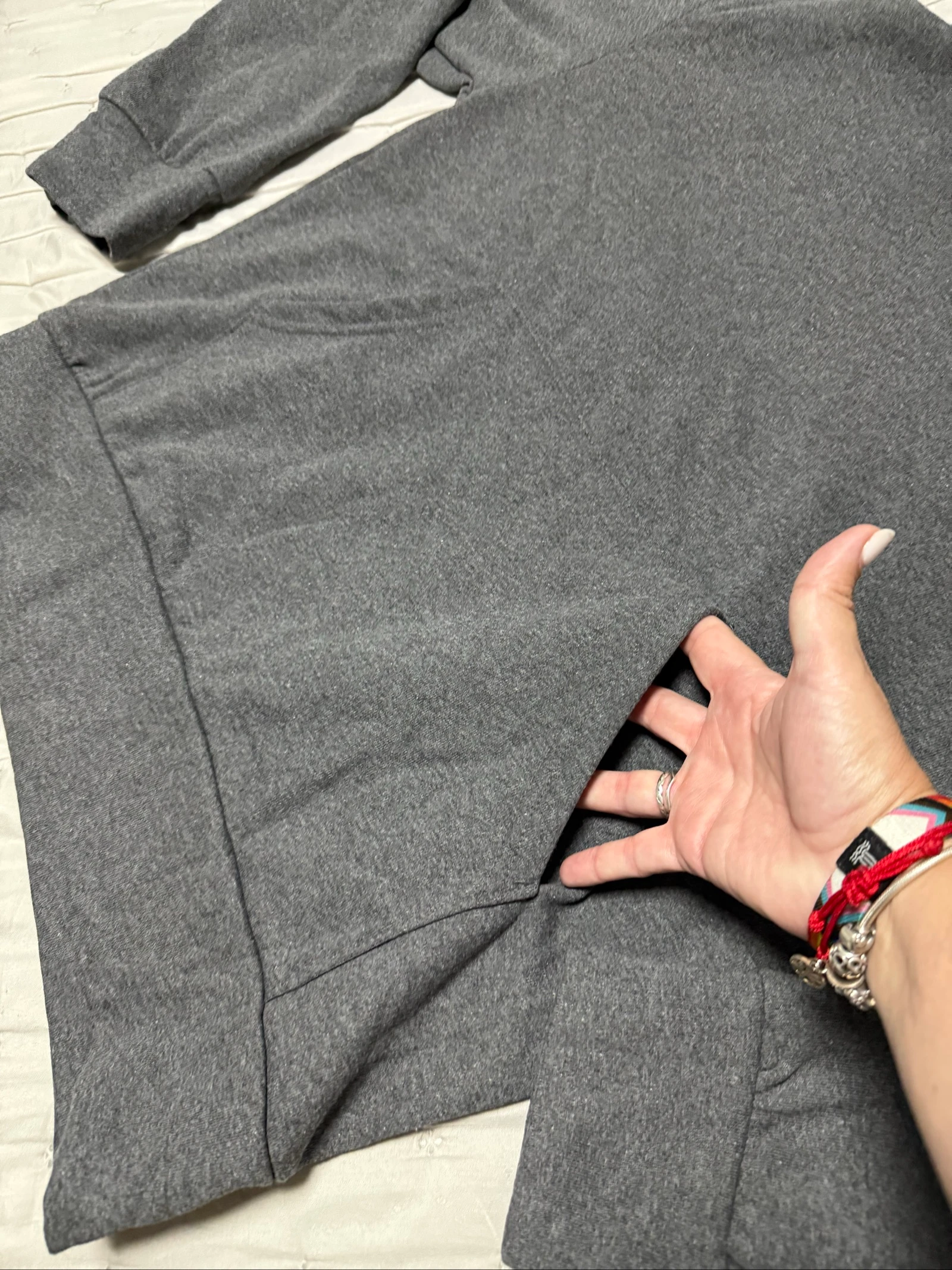Grijze trui met capuchon en fleece maat XL – photo 3